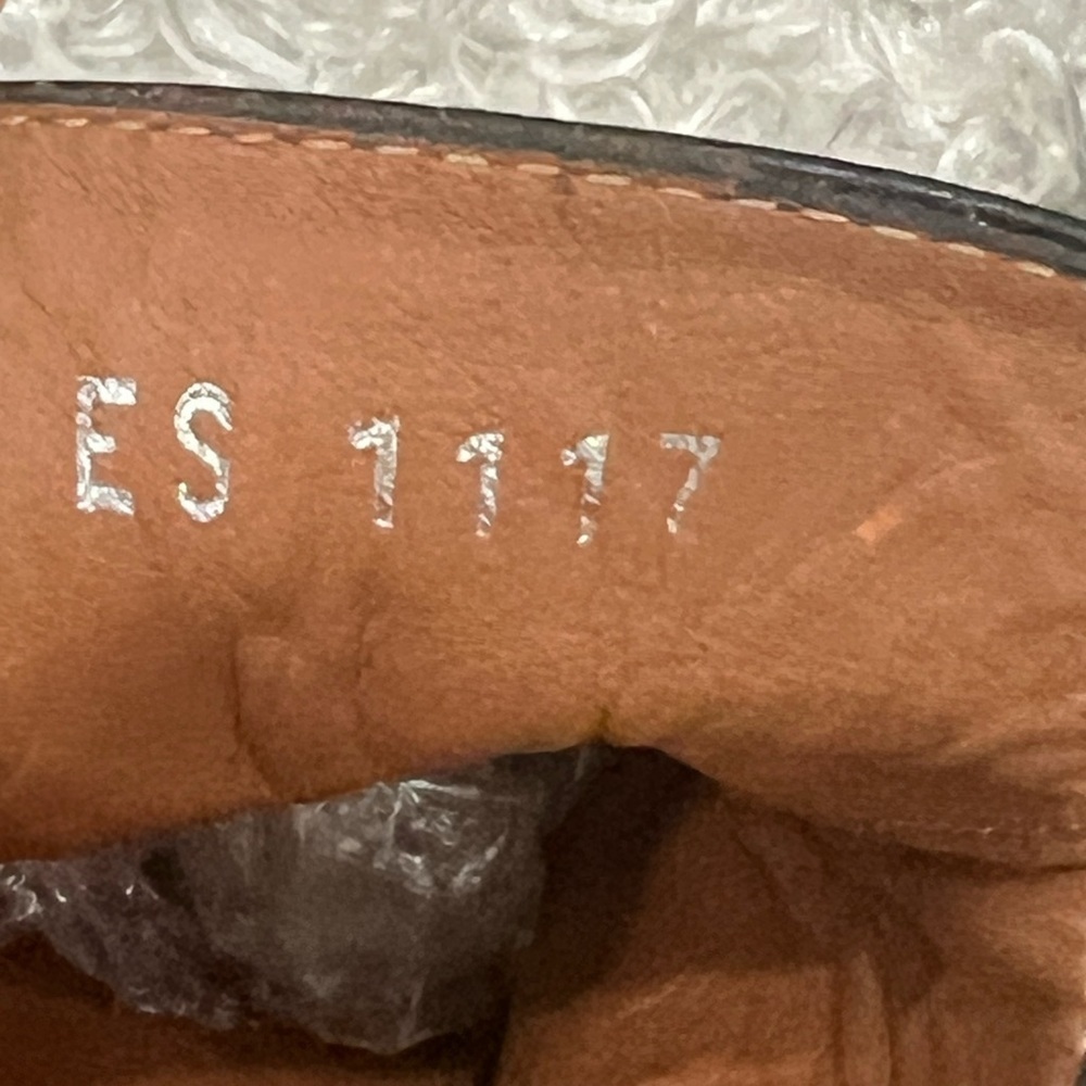Givenchy Chain Trimmed Leather Slides Mules - Picture 9 of 11